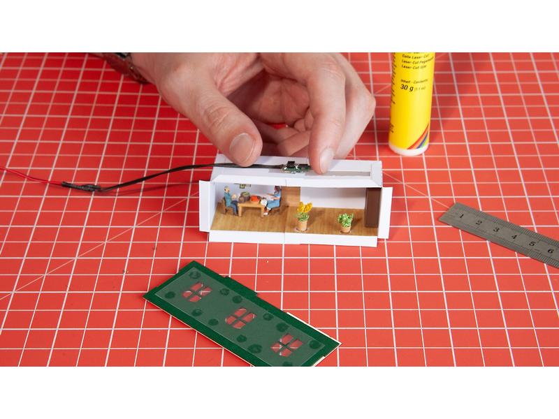 NOCH micro-rooms Einfach-LED, Warm-Weiss, 4 Stück LED-Licht für Heimbeleuchtungssysteme und Leuchtkästen