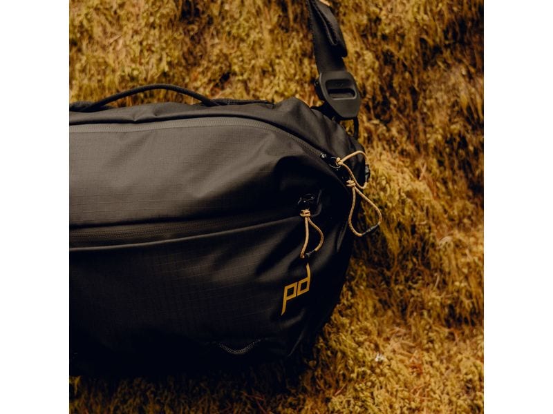Peak Design Fotorucksack Outdoor Sling 7L – Schwarz Ultraleichte und vielseitige Tasche