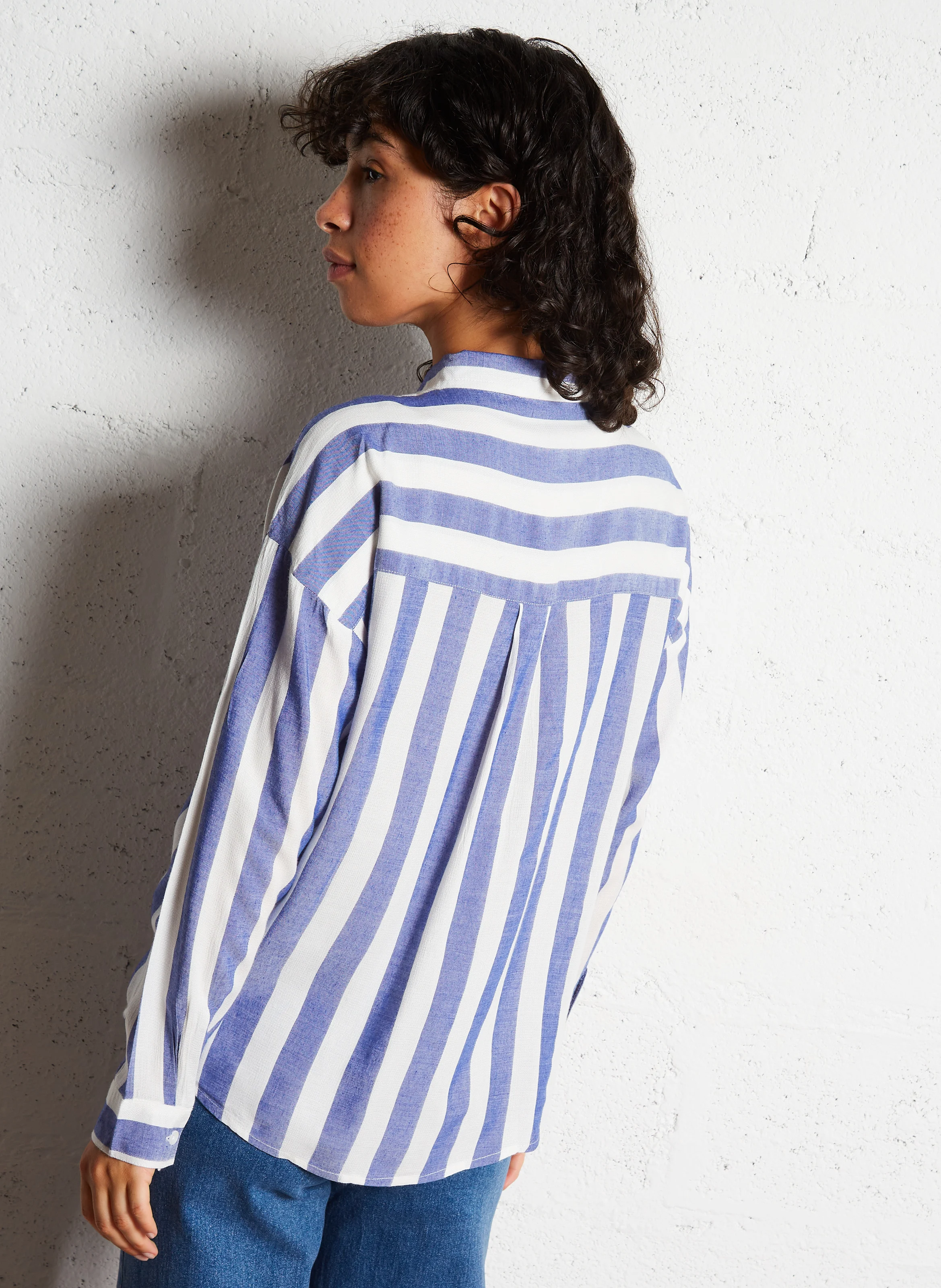 CLARA - Chemise col classique droite rayée | Bleu