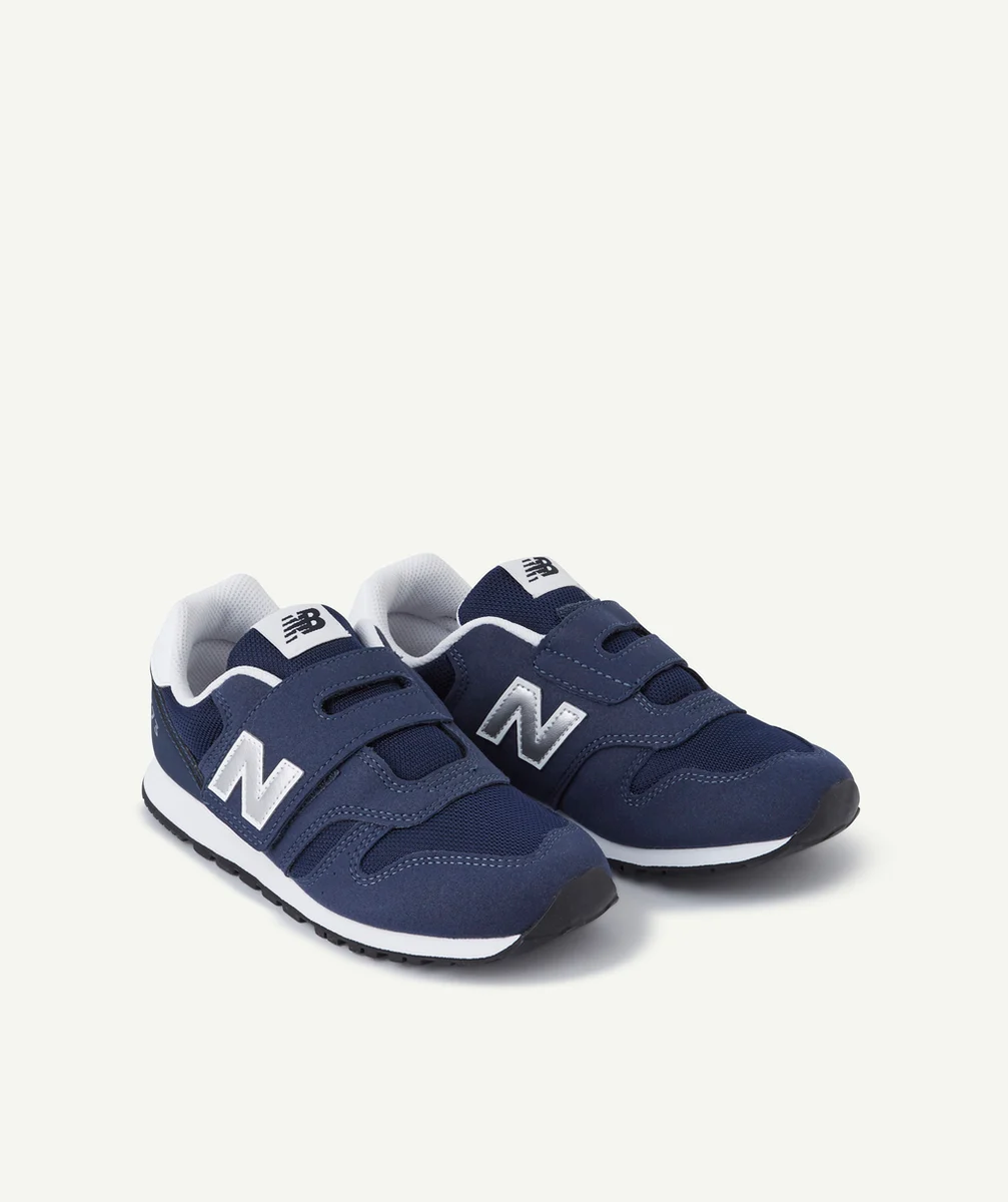 NEW BALANCEBASKETS 373 BLEUES ET BLANCHES AVEC LOGO COULEUR ARGENTÉE