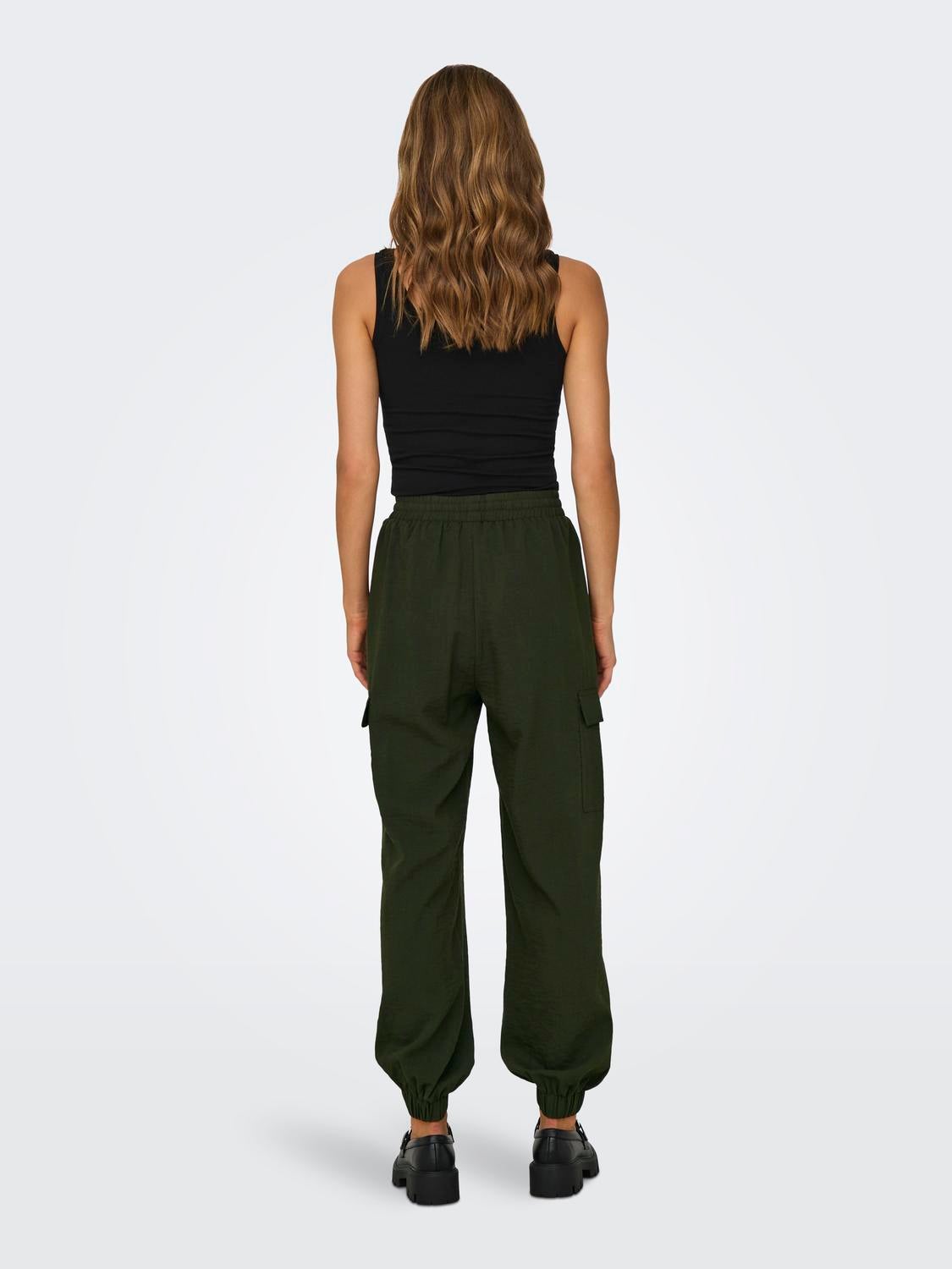 ONLKATINKA Hohe Taille Normal geschnitten Cargo-Hose Forest Night