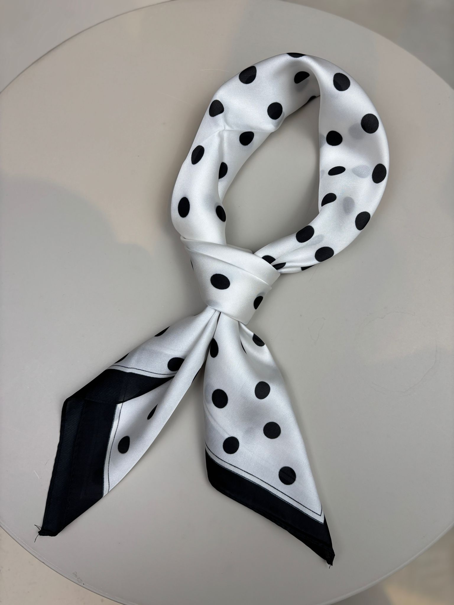 Sjaaltje - Dots Zwart/Wit