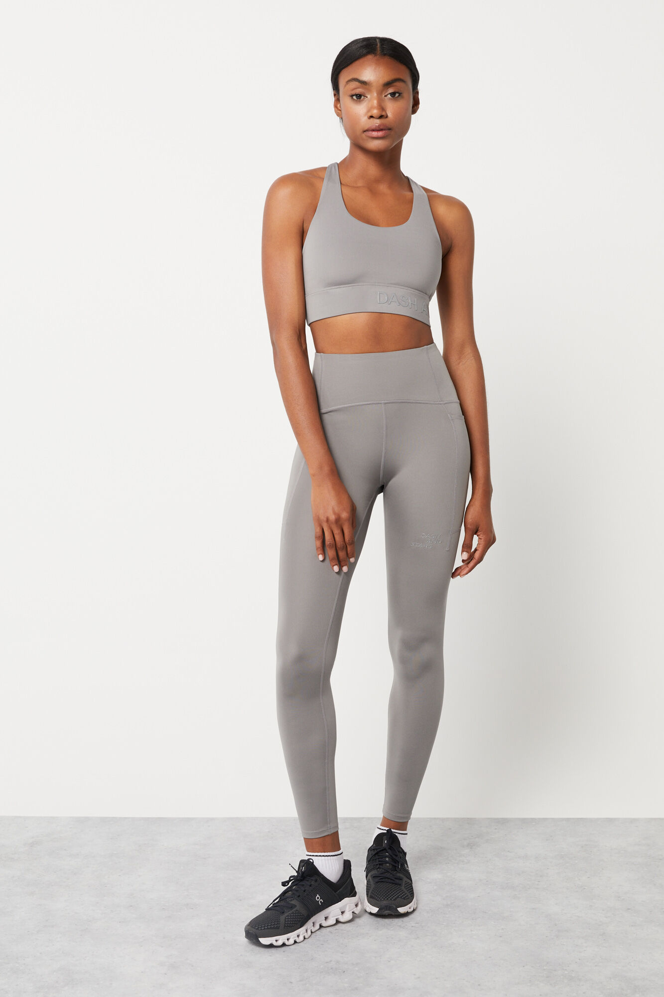 Leggings cinza com elasticidade 4D