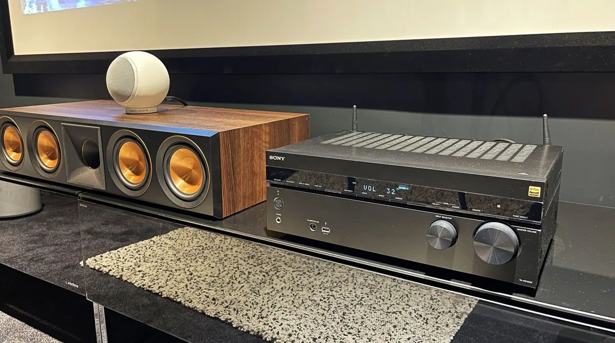 Sony TA-AN1000   Elipson Planet M 5.1 Blanc   NorStone Arran RCA SUB (3 m)   NorStone CL250 (25 m) Chaînes Grand Spectacle