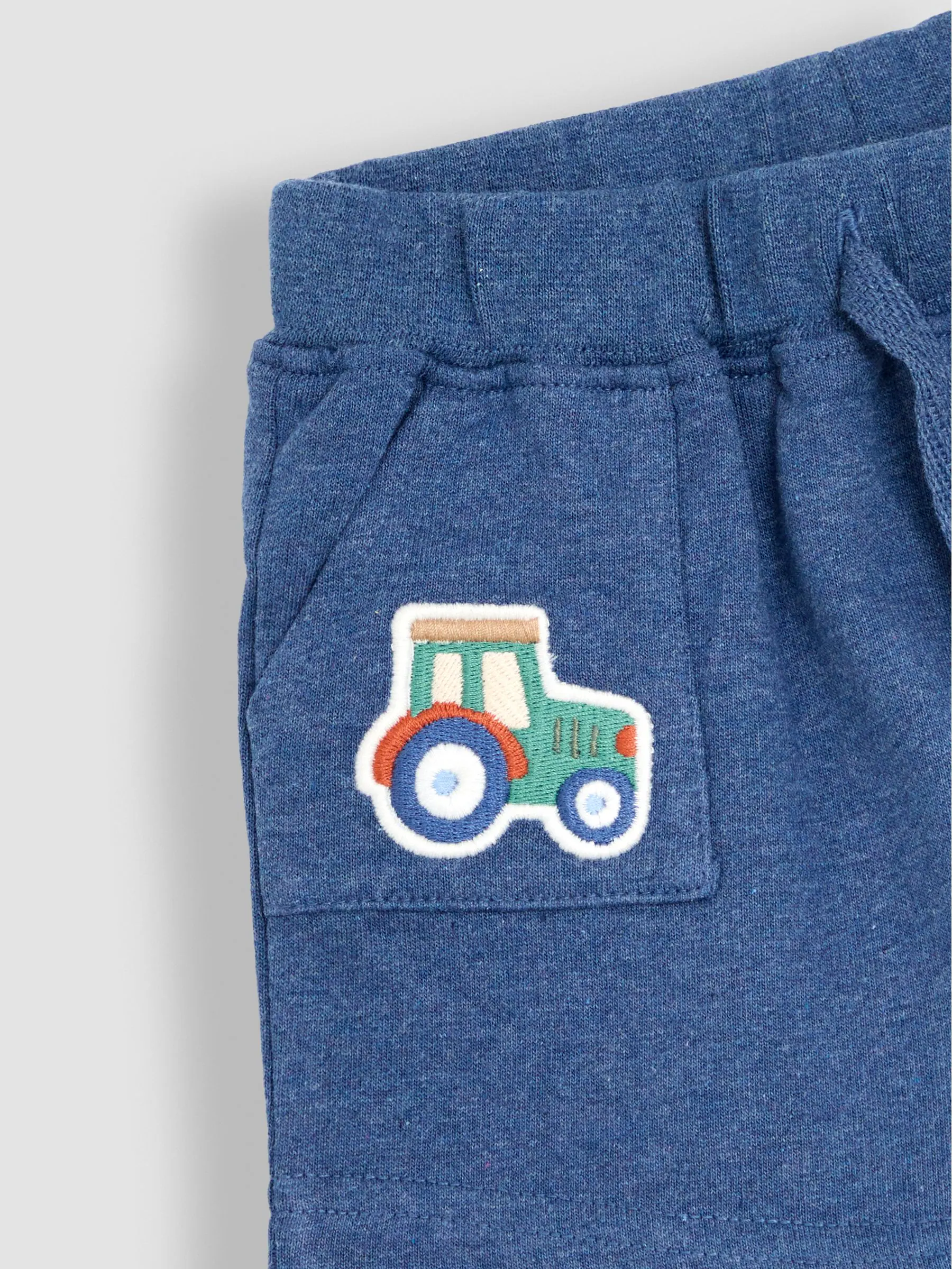 JoJo Maman Bébé - Short met tractorbadge