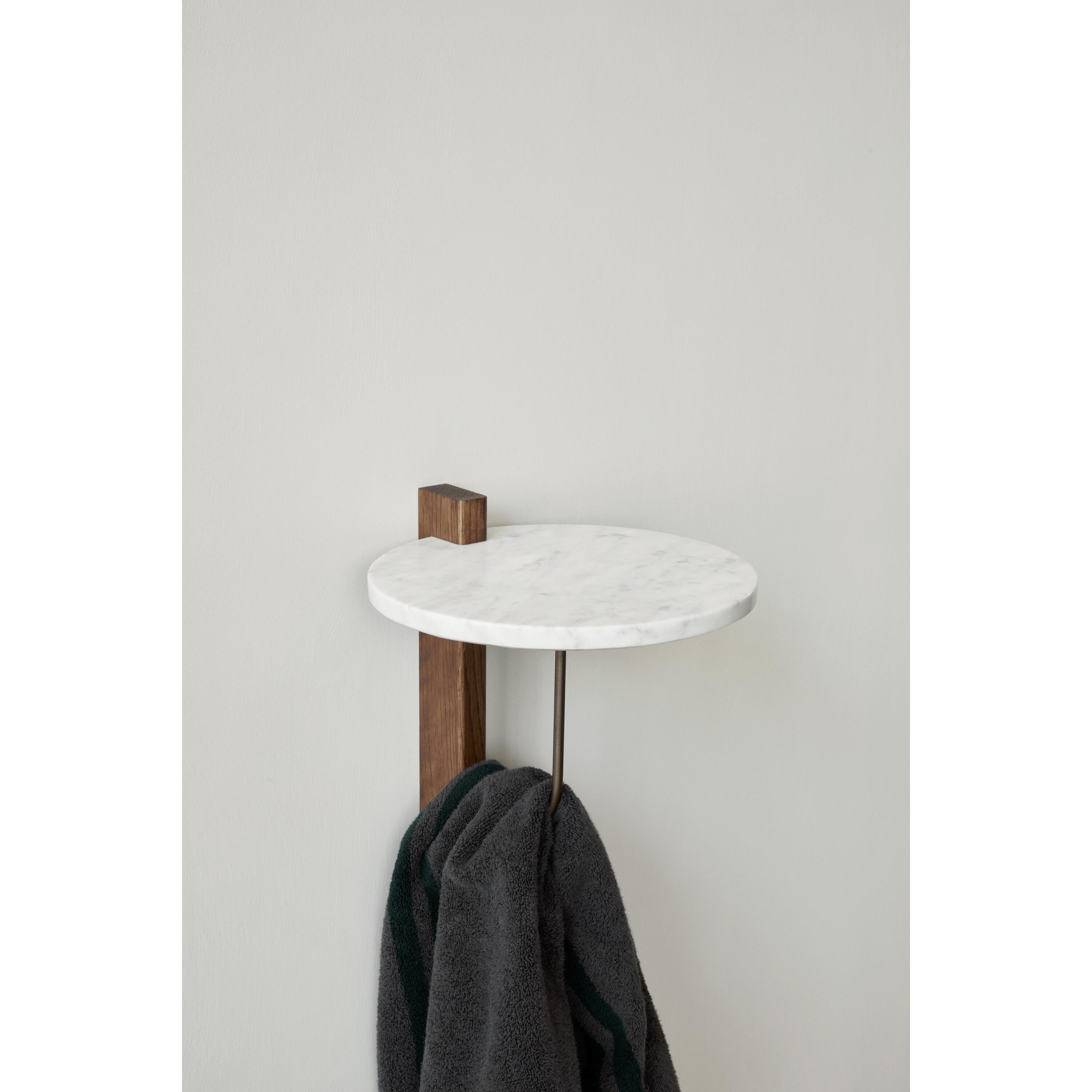 Audo Copenhagen Corbel wandplank donker eiken|Carrara marmer