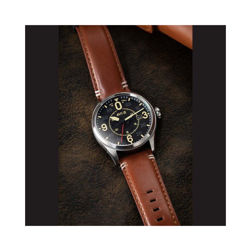 Montre homme automatique japonais AVI-8 - Bracelet cuir - 3 aiguilles avec date