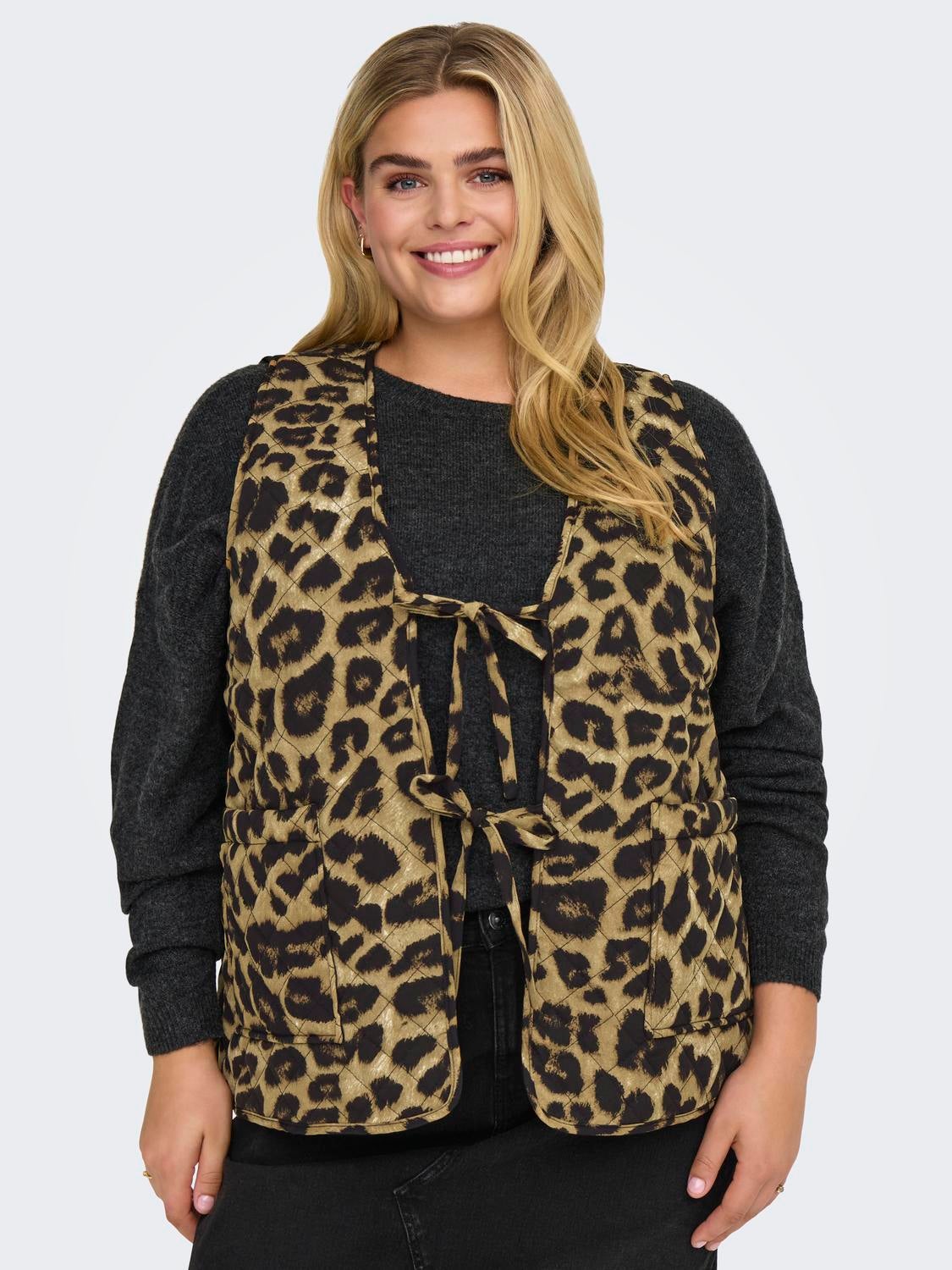 CARLEOLIA Steppweste Camel