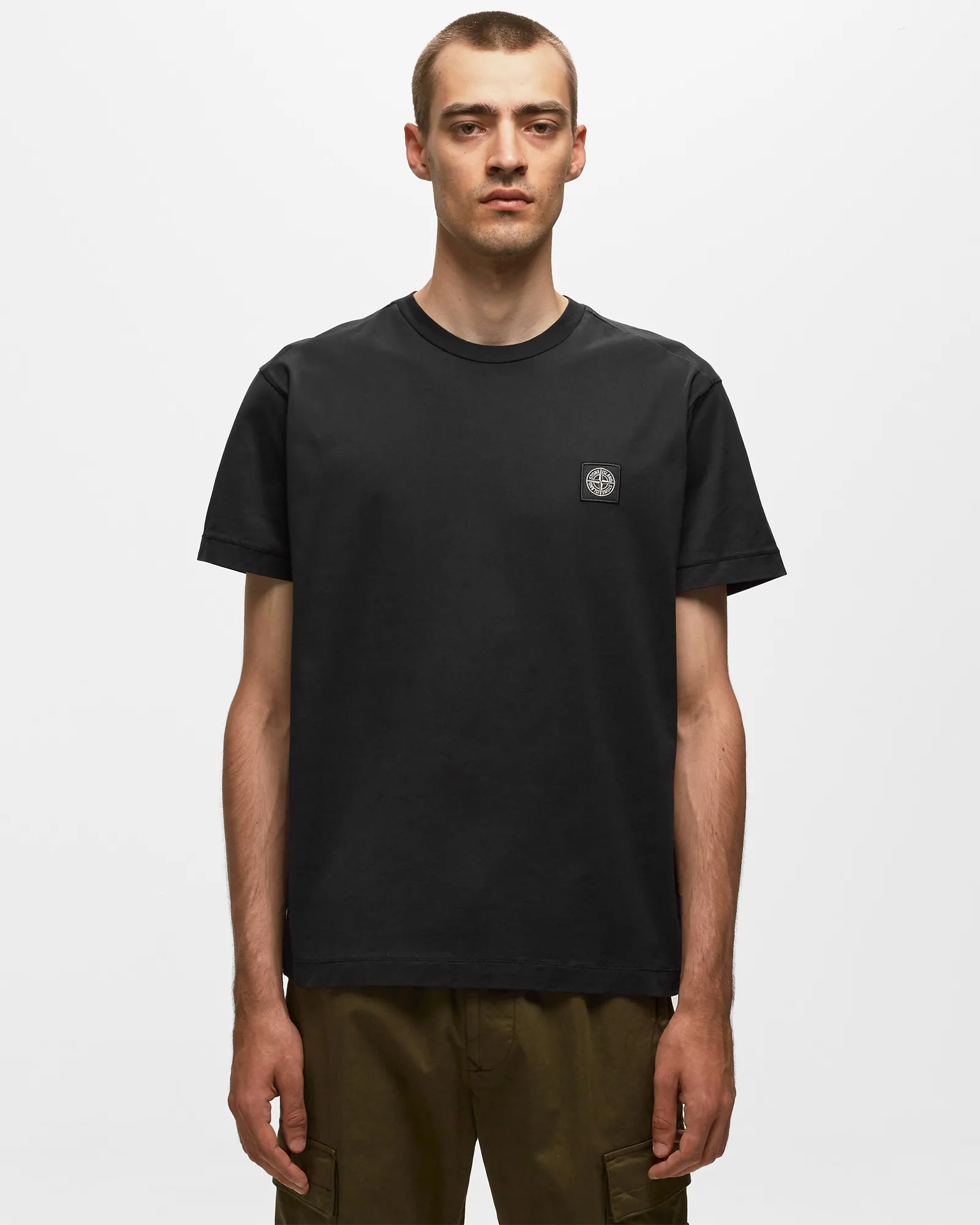 Camiseta Stone Island GASED 60/2 algodão jersey, tingida em peça.