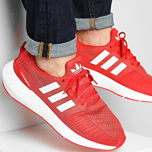 Baskets Swift Run 22 GZ3497 Vivid Red Cloud White Alternate Amber