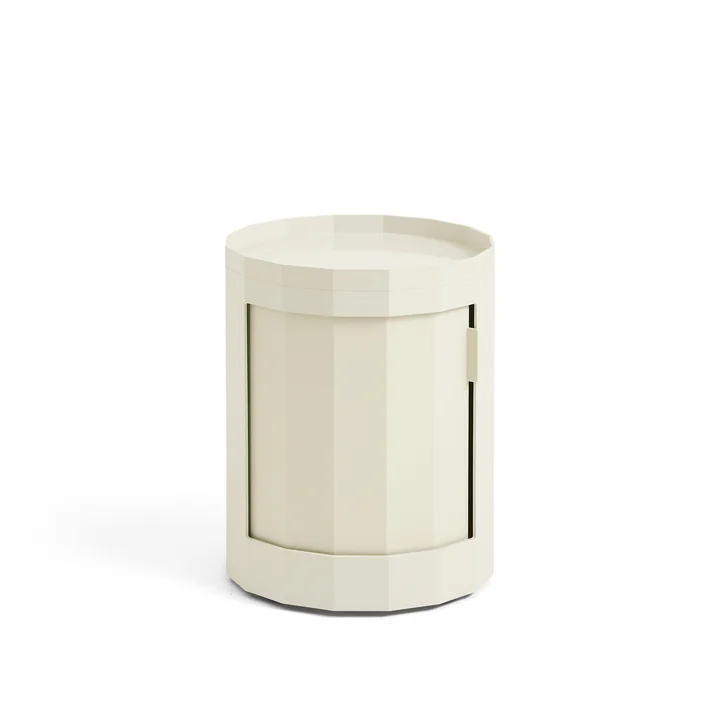 HAY - Facet Cabinet mit Füssen und Rollen, niedrig, eggshell