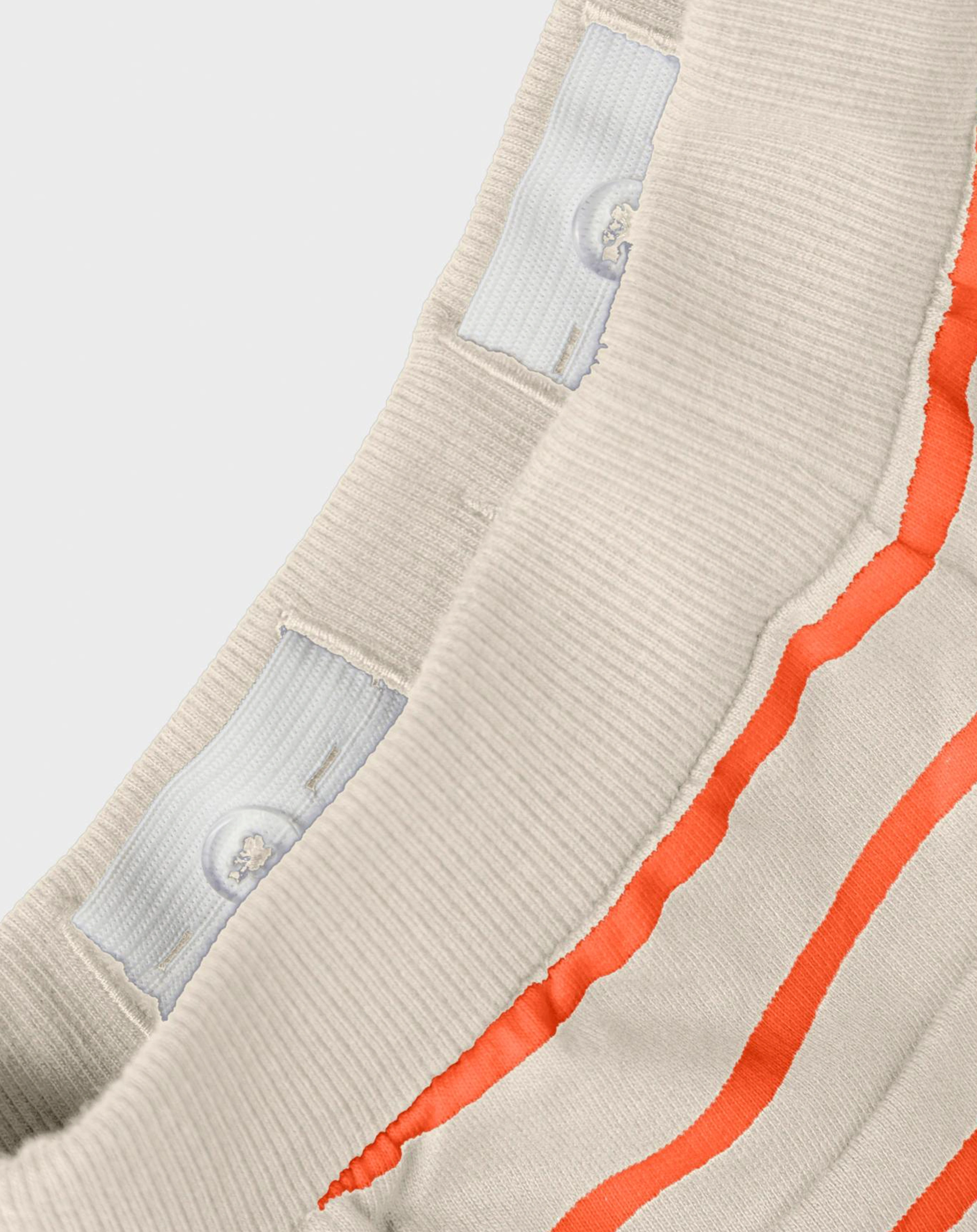 Sweatshorts NMMVIFELIX in white gray/flame