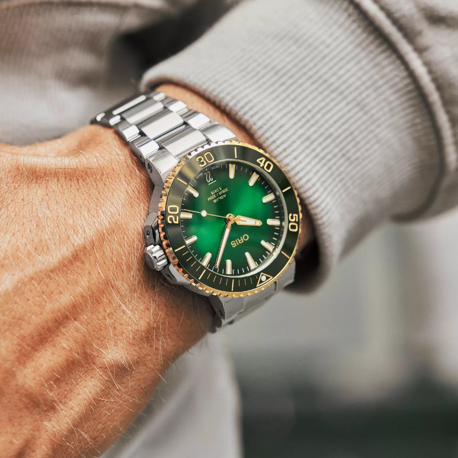 ORIS Aquis Date Cal. 400 41,5mm 01-400-7769-6357-07-8-22-09PEB