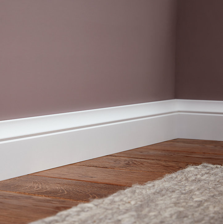 Plinthe MDF Blanc GoodHome 220 x 10 cm Décor 10 (vendue à la pièce)