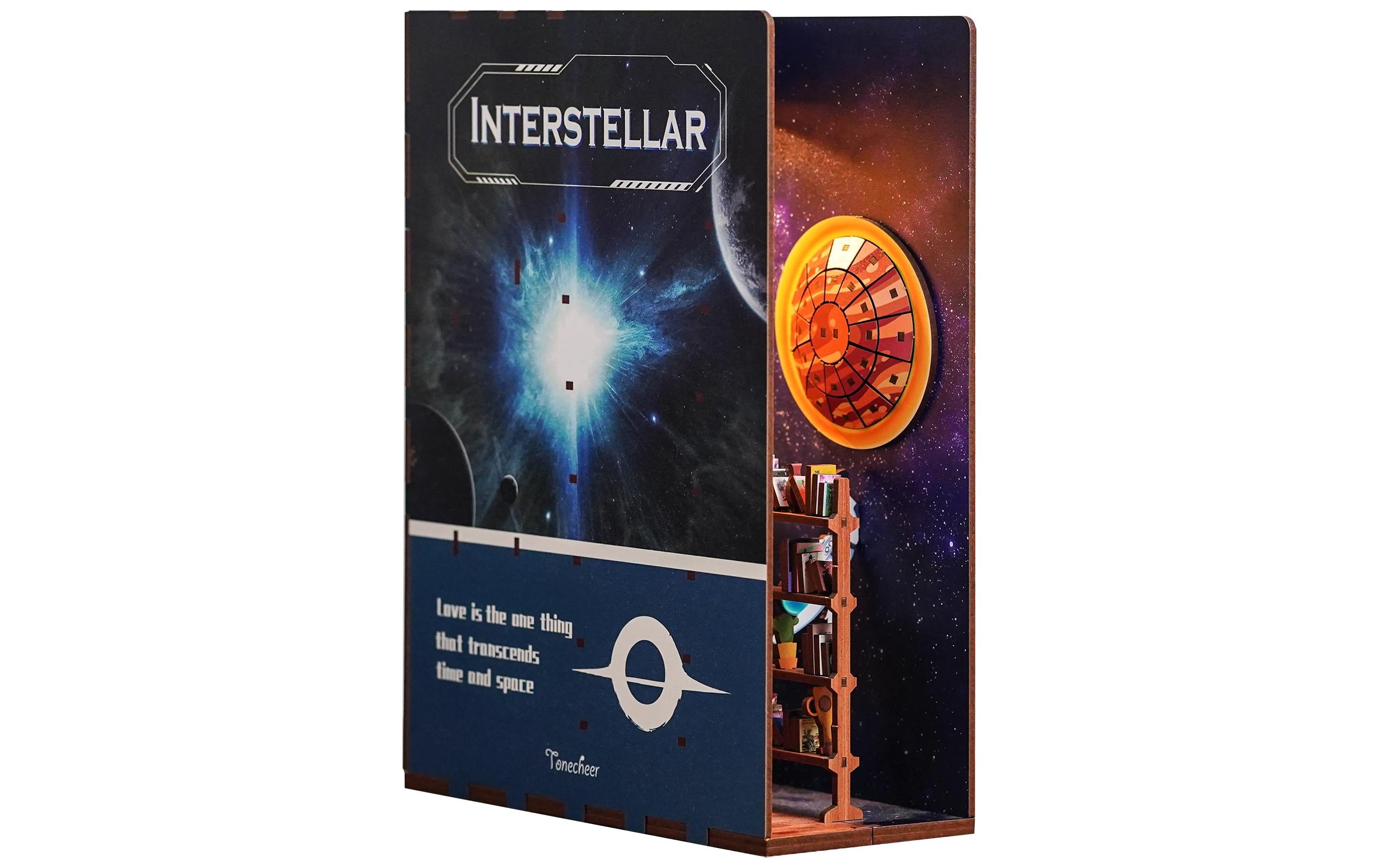 Bausatz Book Nook Interstellar3D-Modell aus lasergeschnittenen Holzteilen