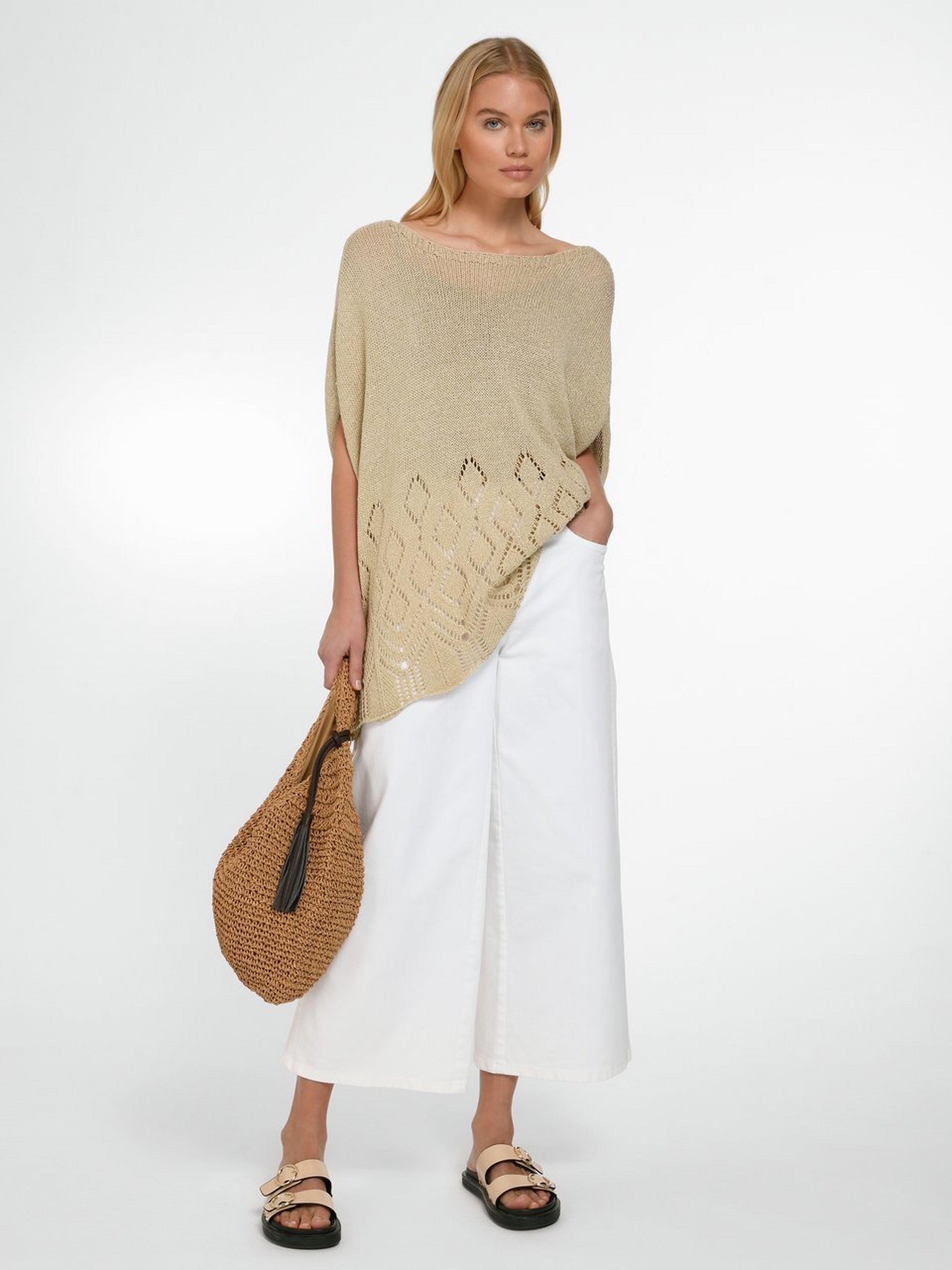 Poncho mit U-Boot-Ausschnitt