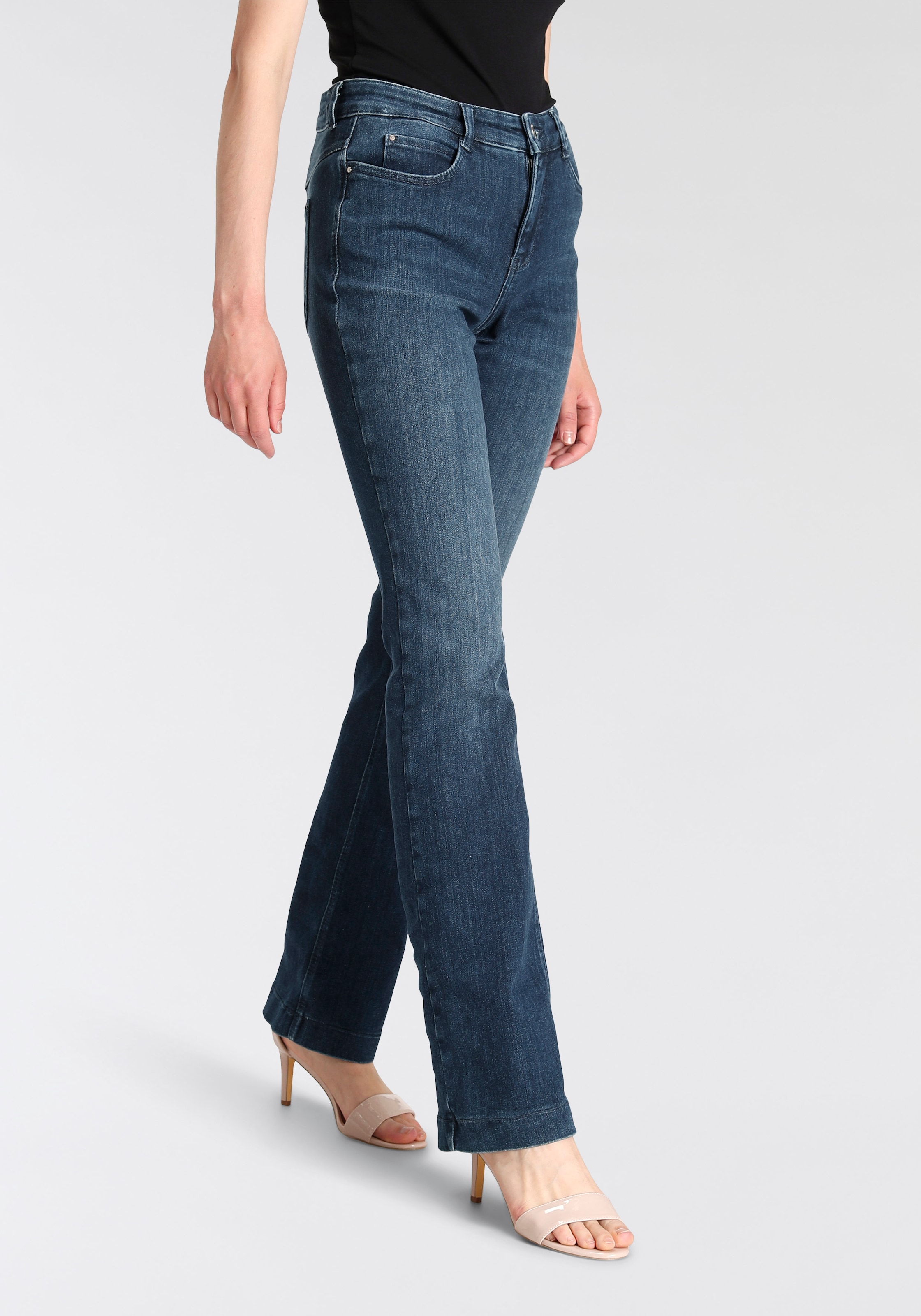 MAC Bootcut-Jeans »Dream-Boot« Gerade geschnitten mit leicht ausgestelltem Bein