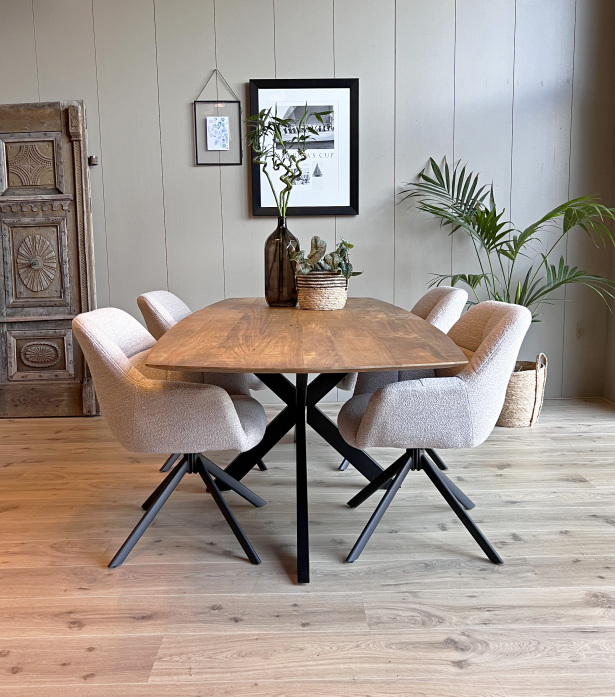 Old Inn Wonen eettafel Deens met spinpoot ovaal mangohout Old Inn wonen eetkamertafel Mango Deens ovaal met Spinpoot - 240x100cm