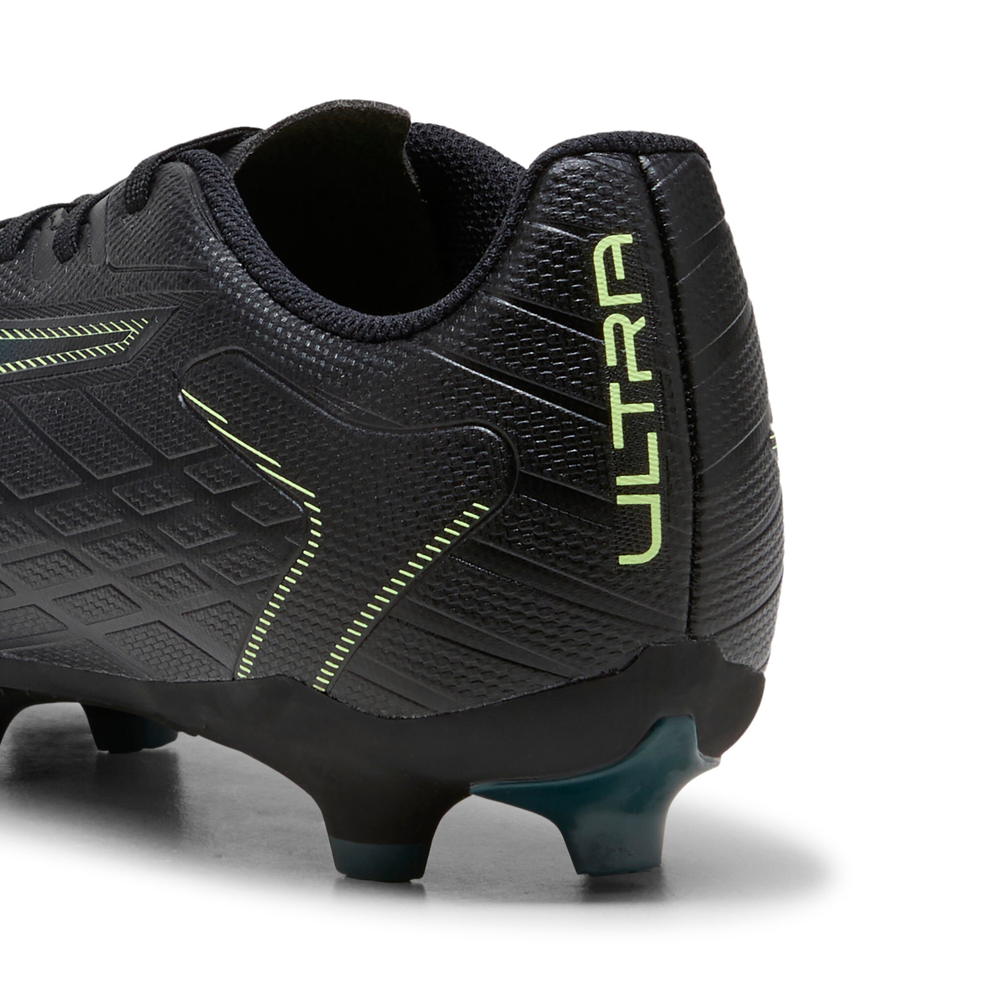 PUMA Fussballschuh »ULTRA 6 PLAY FG/AG«  für Rasenplätze
