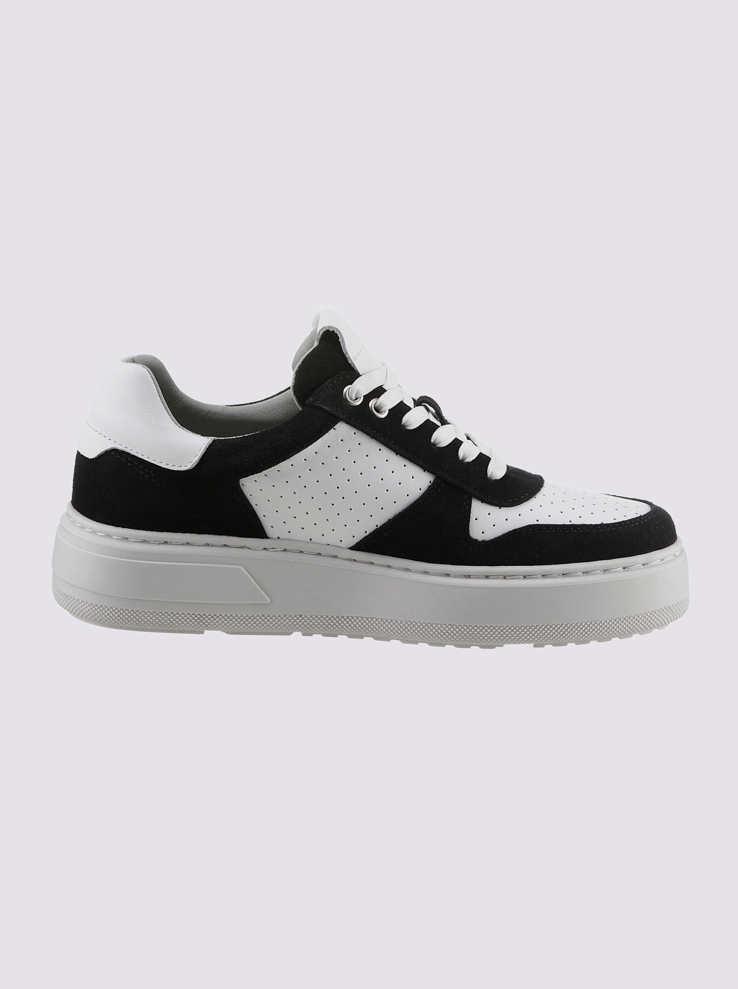 Sneaker