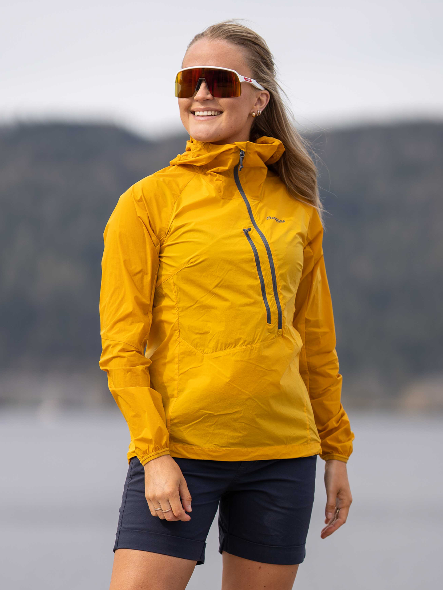 Cecilie Light Wind Anorak
