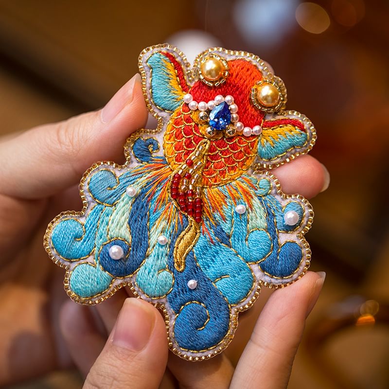 Embroidery Kingdom - Goudvis DIY Borduurpakket / Frame / Set