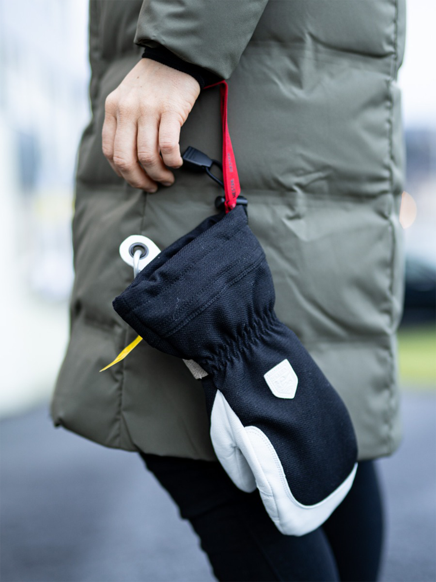Women`s Patrol Gauntlet Mitt