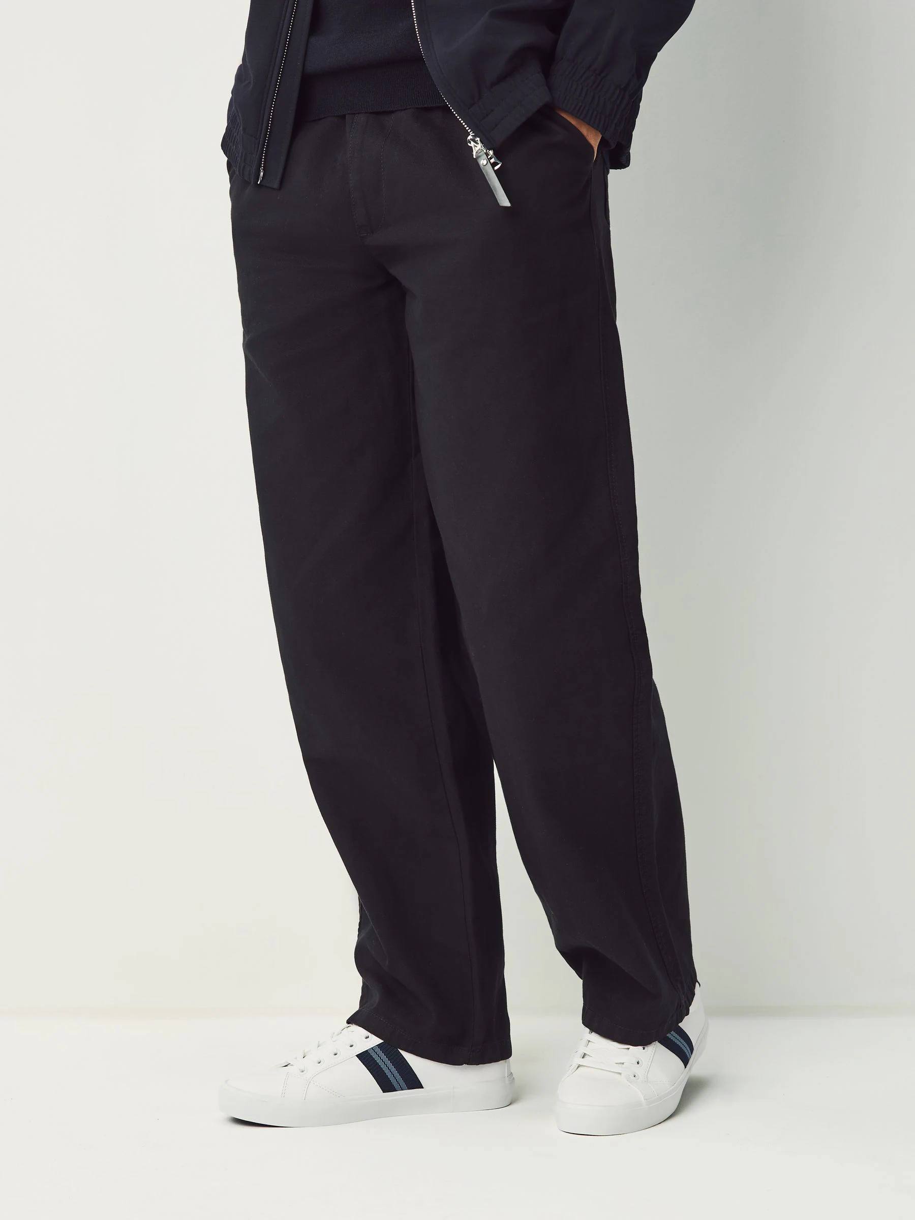 Wit - Nette casual sneakers met zijstreep