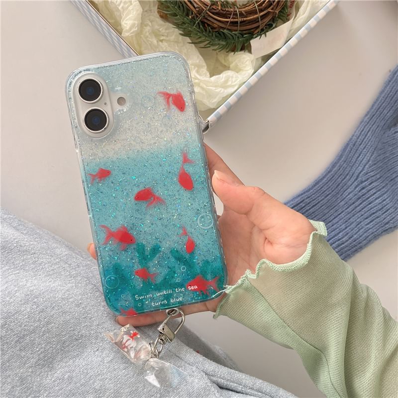 Edgin - Vis Glitter Telefoonhoesje / Bandje / Set - iPhone 16 Pro Max / 16 Pro / 16 Plus / 16 / 15 Pro Max / 15 Pro / 15 Plus / 15 / 14 Pro Max / 14 Pro / 14 Plus / 14 / 13 Pro Max / 13 Pro / 13 / 13 Mini
