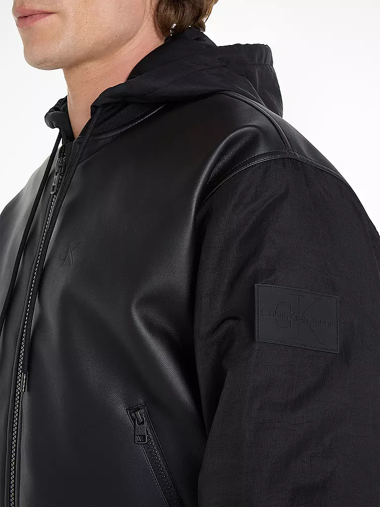 CALVIN KLEIN JEANS Jacke in Lederoptik schwarz