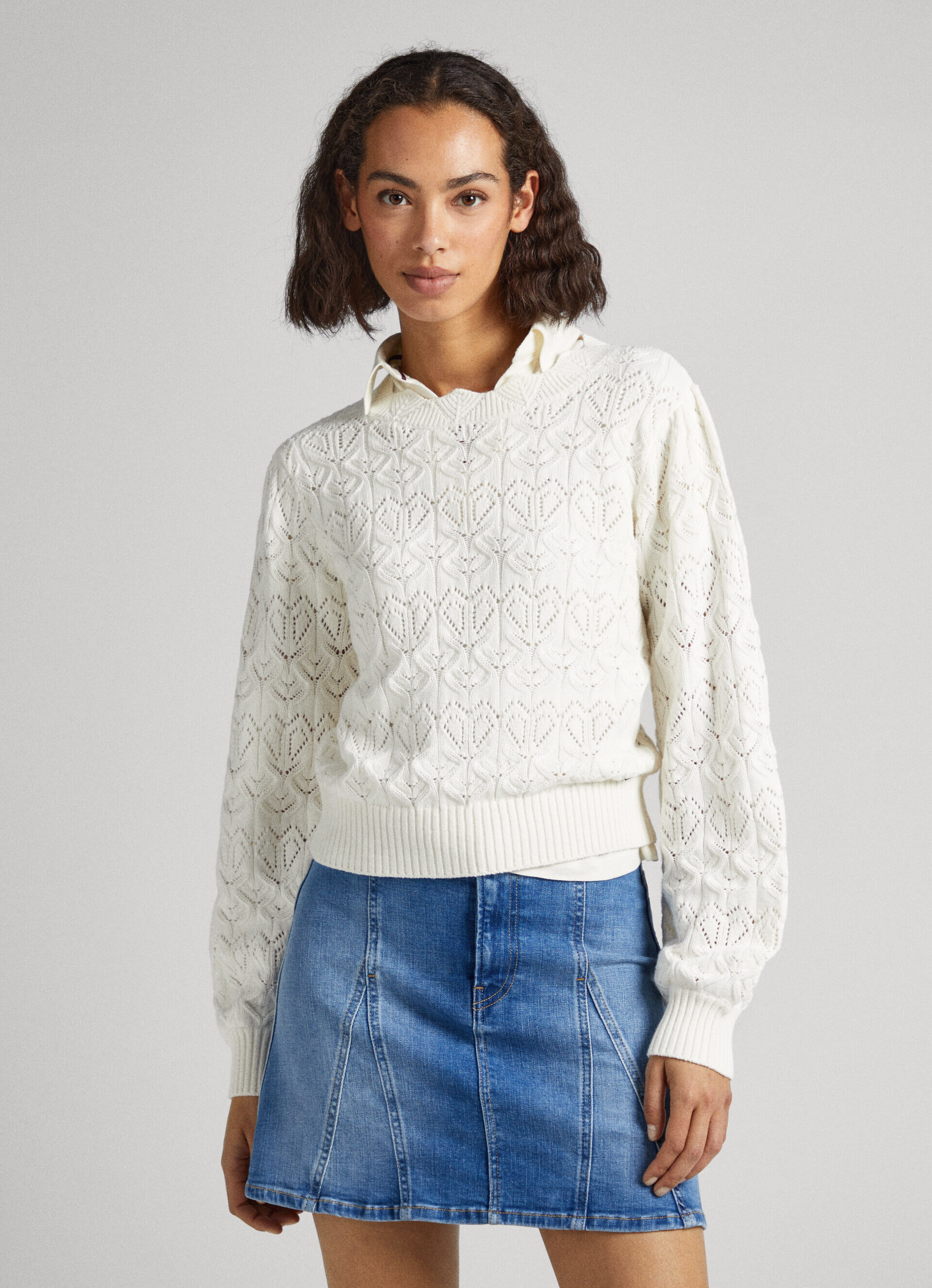 Camisa com corações vazados - branco mousse