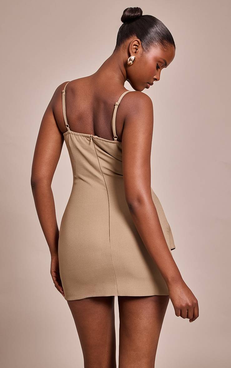 Moka Robe Courte Droite À Encolure Licou Tissée Couleur Beurre