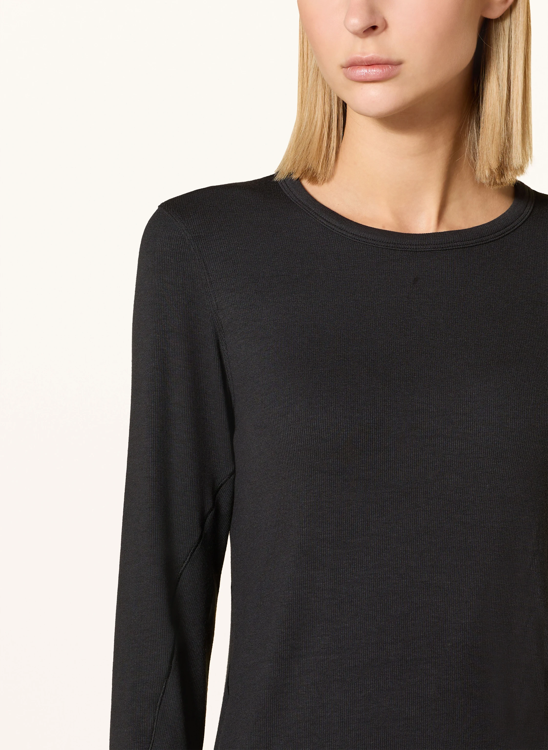 lululemon Longsleeve HOLD TIGHT
