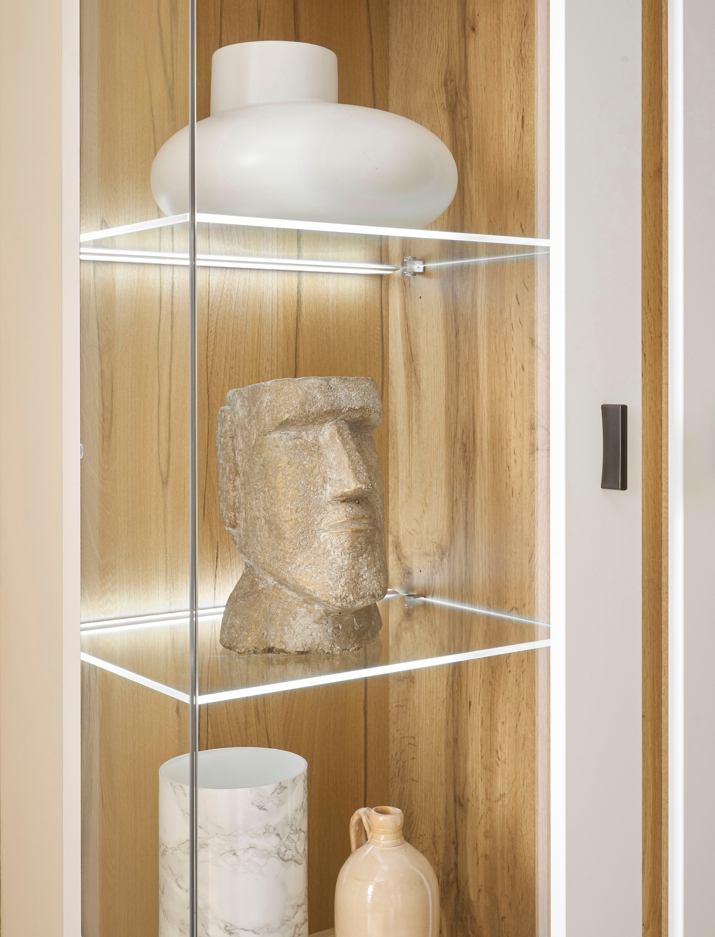 INOSIGN Vitrine »LONG ISLAND, Stauraumvitrine« 1 Stk. tlg. in moderner Trendfarbe,inklusive senkrechter Beleuchtung,Breite 80 cm