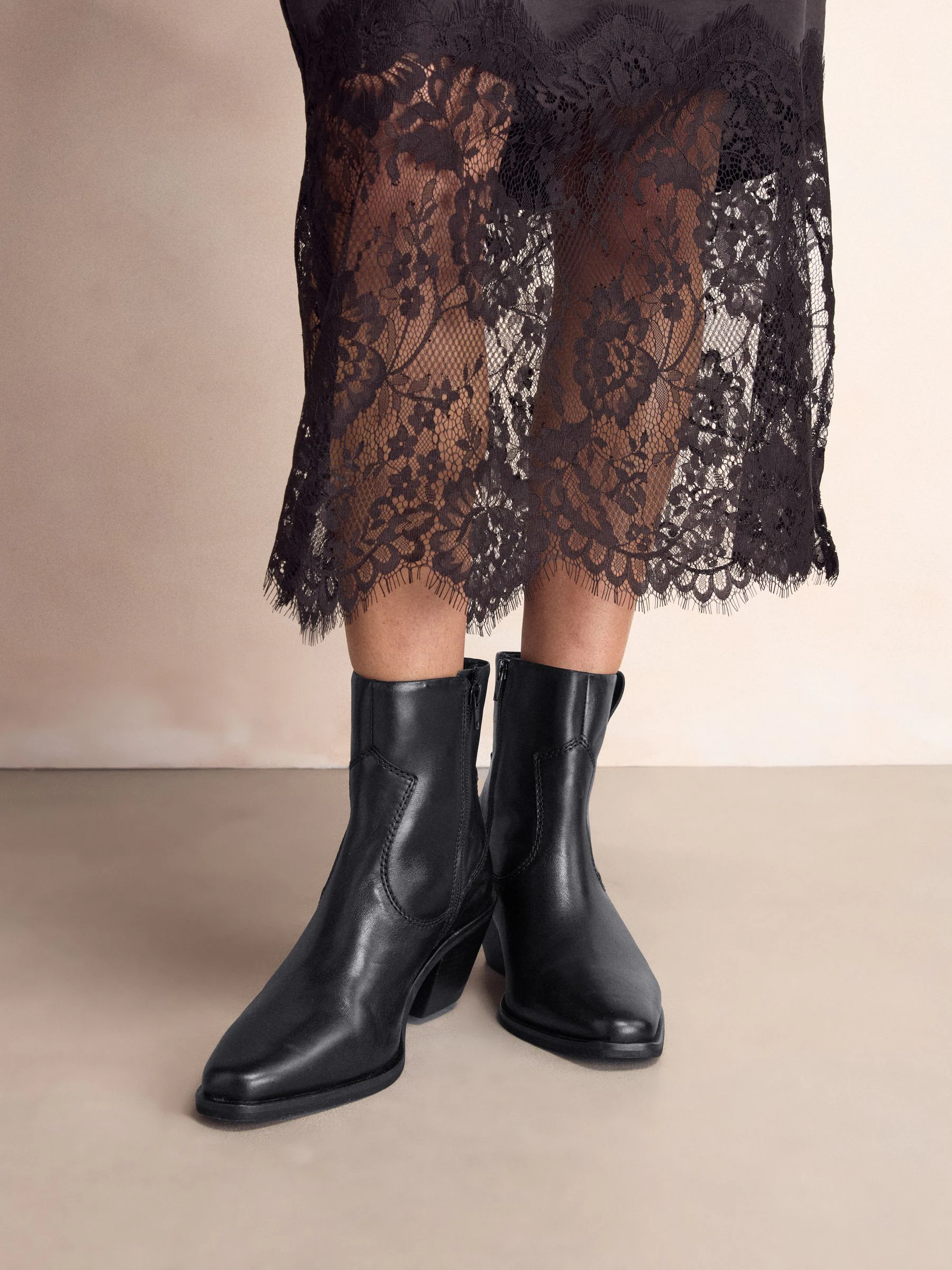 Zwart leer - Cowboy Block Heel Ankle Boots