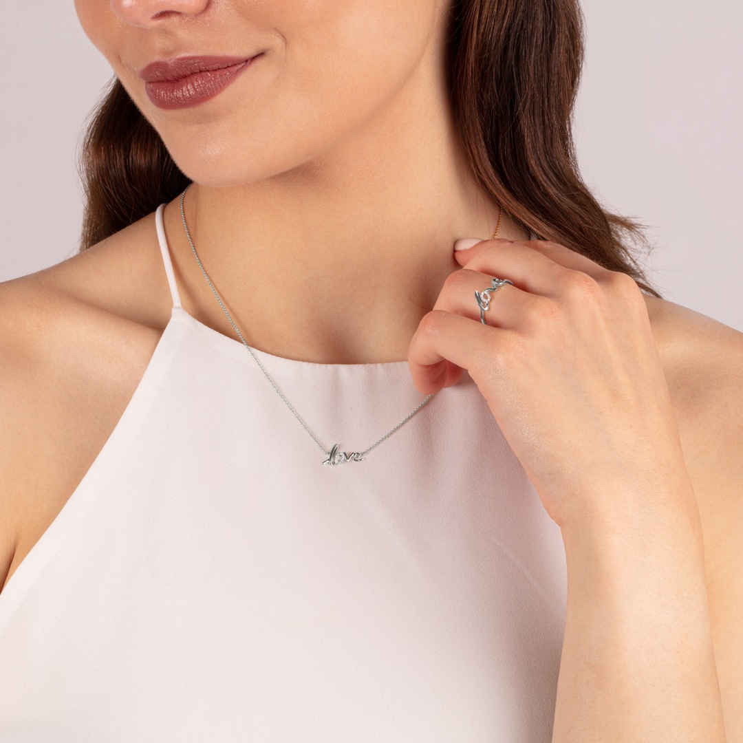 Collier 750/18 K Weissgold Love mit Diamanten 0.03 ct H/si