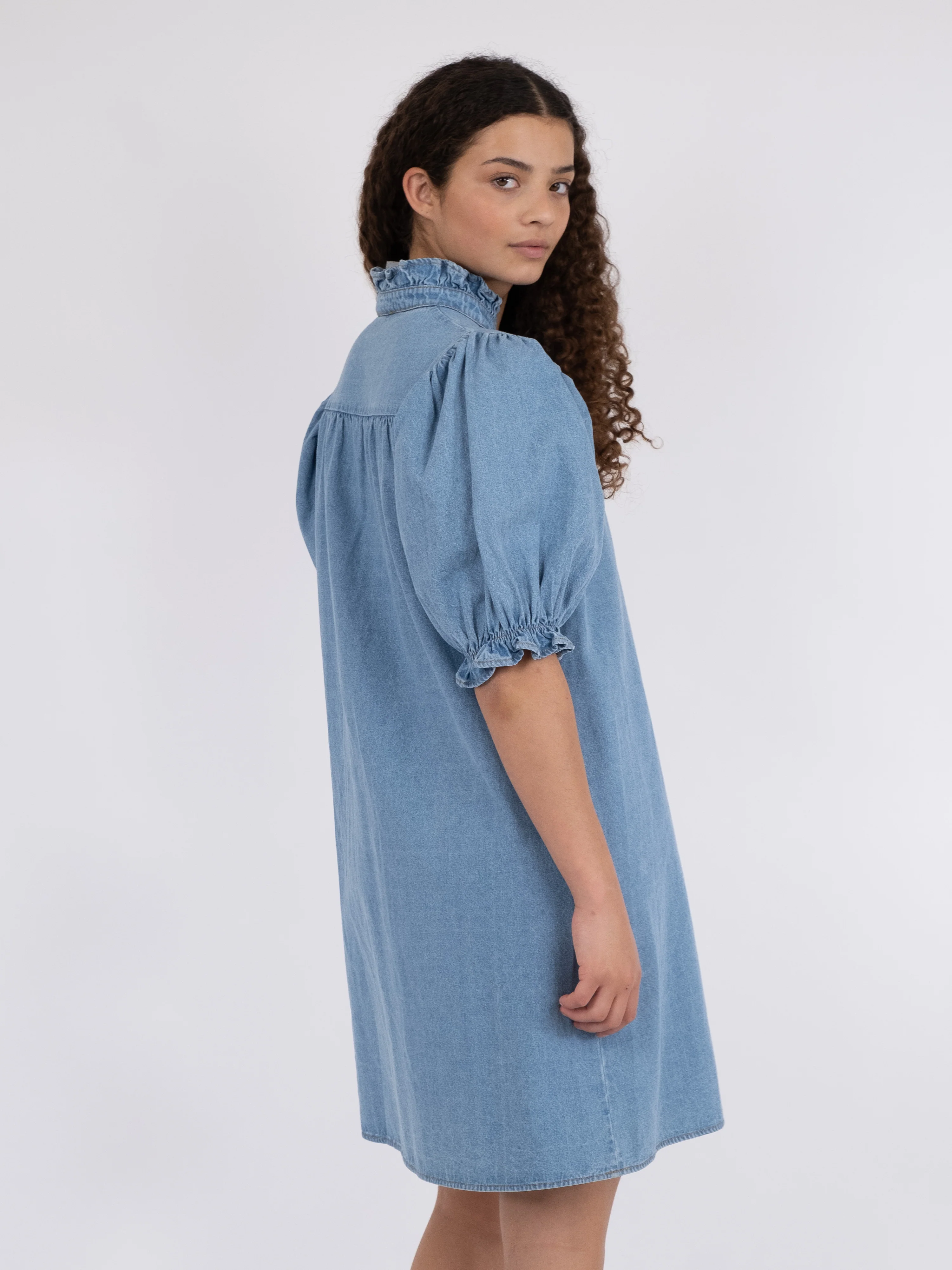 Neo Noir  Alma kort denimkjole - Stonewash
