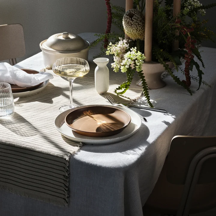 Broste Copenhagen - Elouise Tischläufer, off-white / schwarz