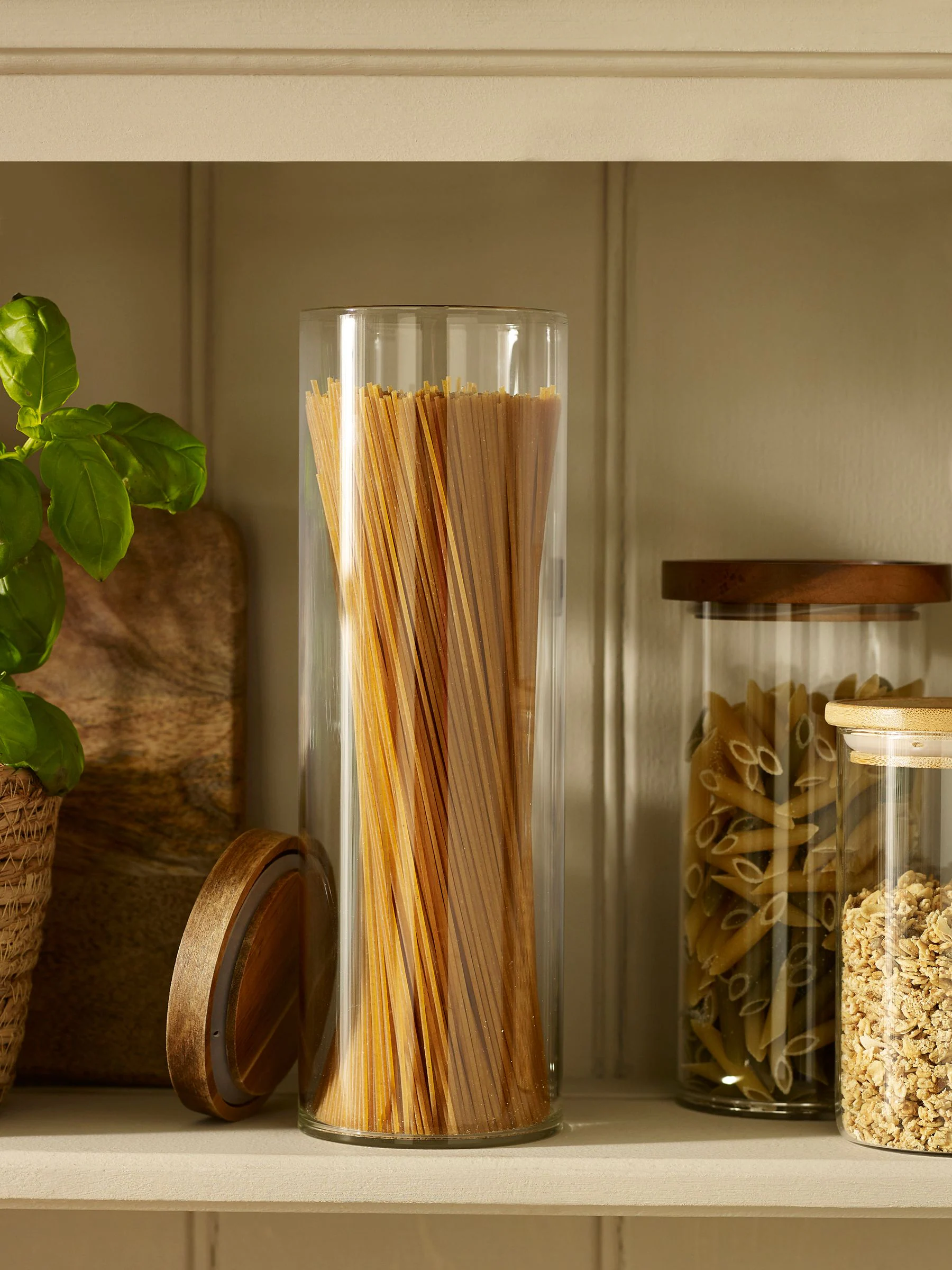 Glazen pastapot met houten deksel