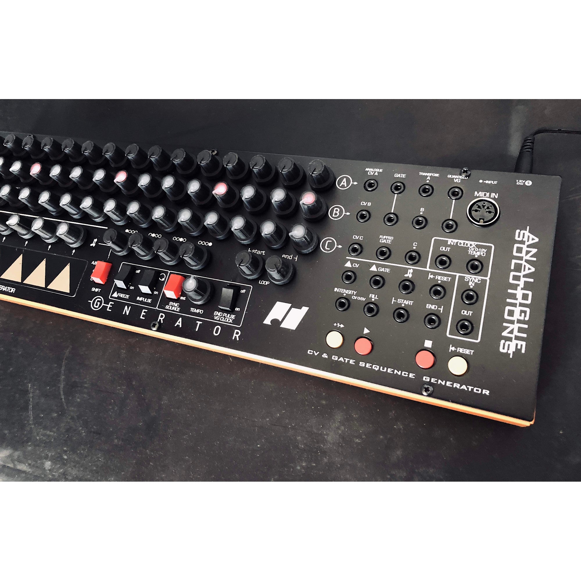 Analogue Solutions Generator CV-sequencer