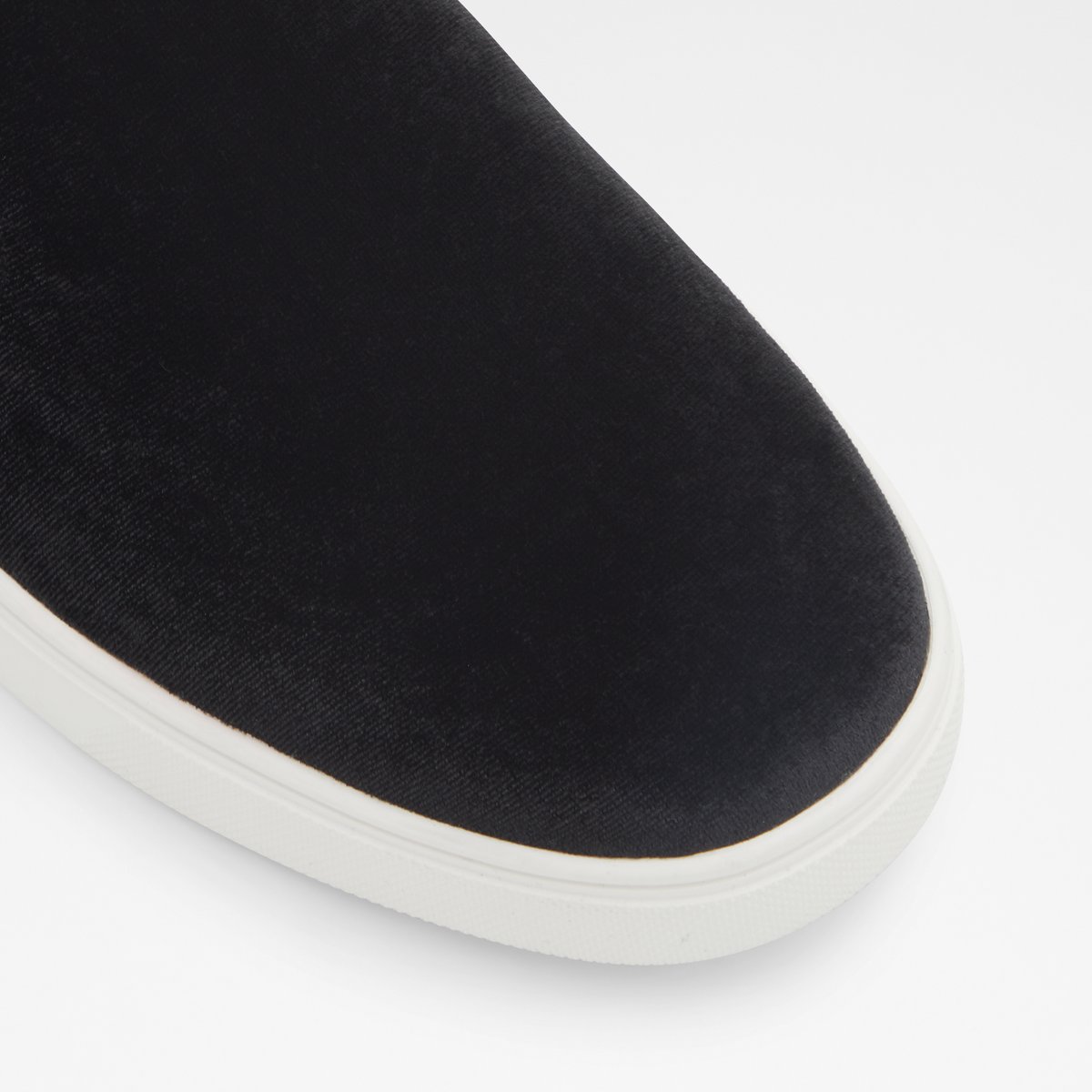 Proton Black Men Low top