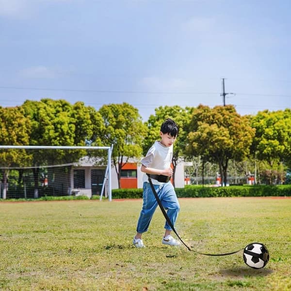 Treningsfotball Kicking Trix for fotball med justerbart belte