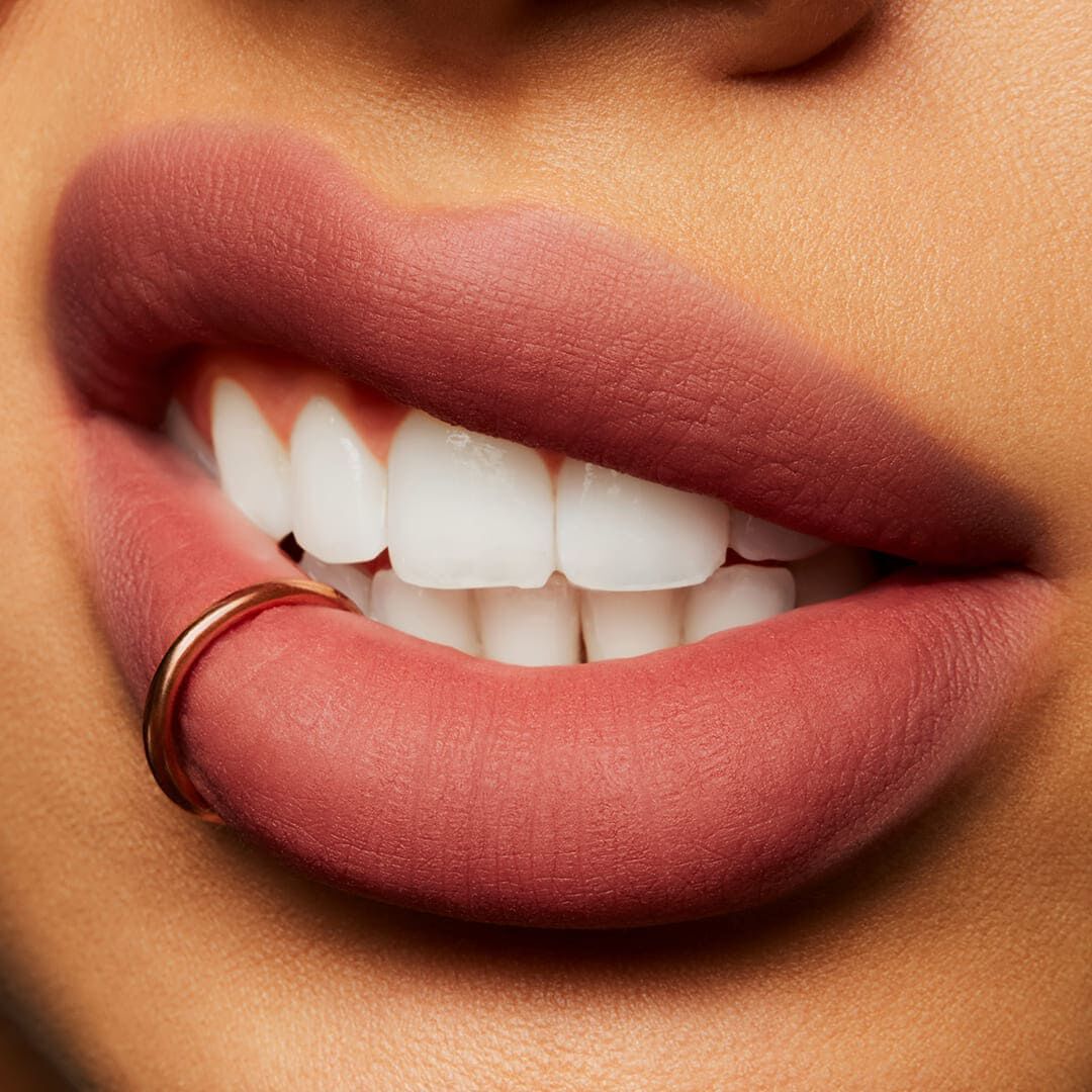 MAC POWDER KISS LIQUID LIPCOLOUR