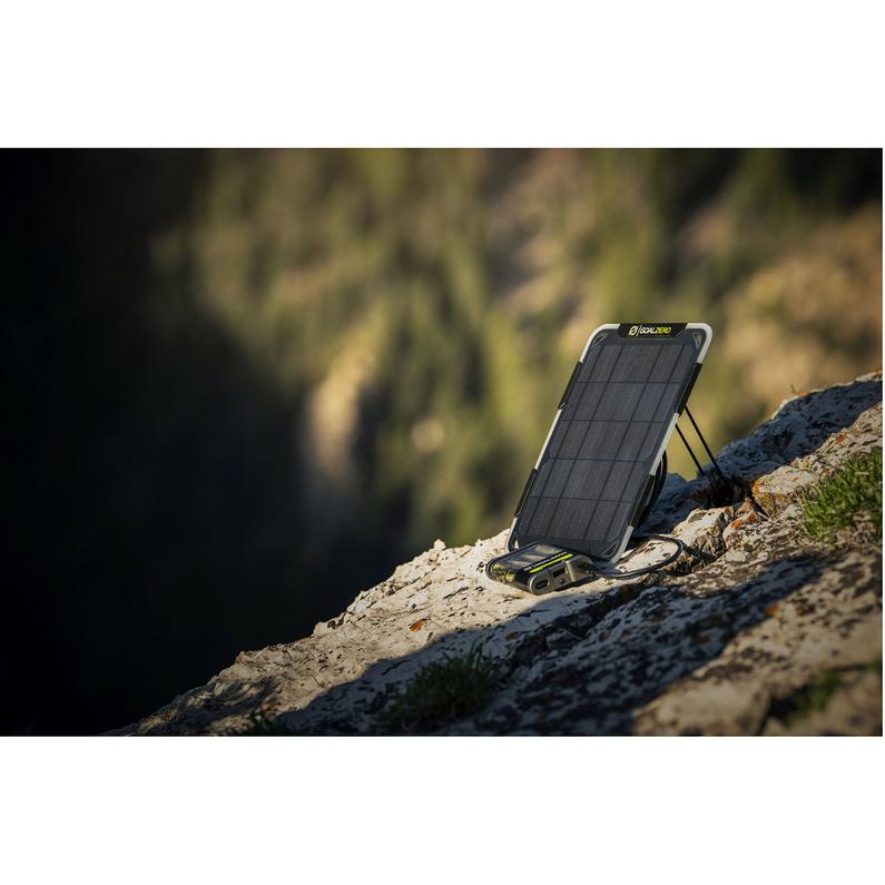 Goal Zero Guide 12 Nomad Solar Kit