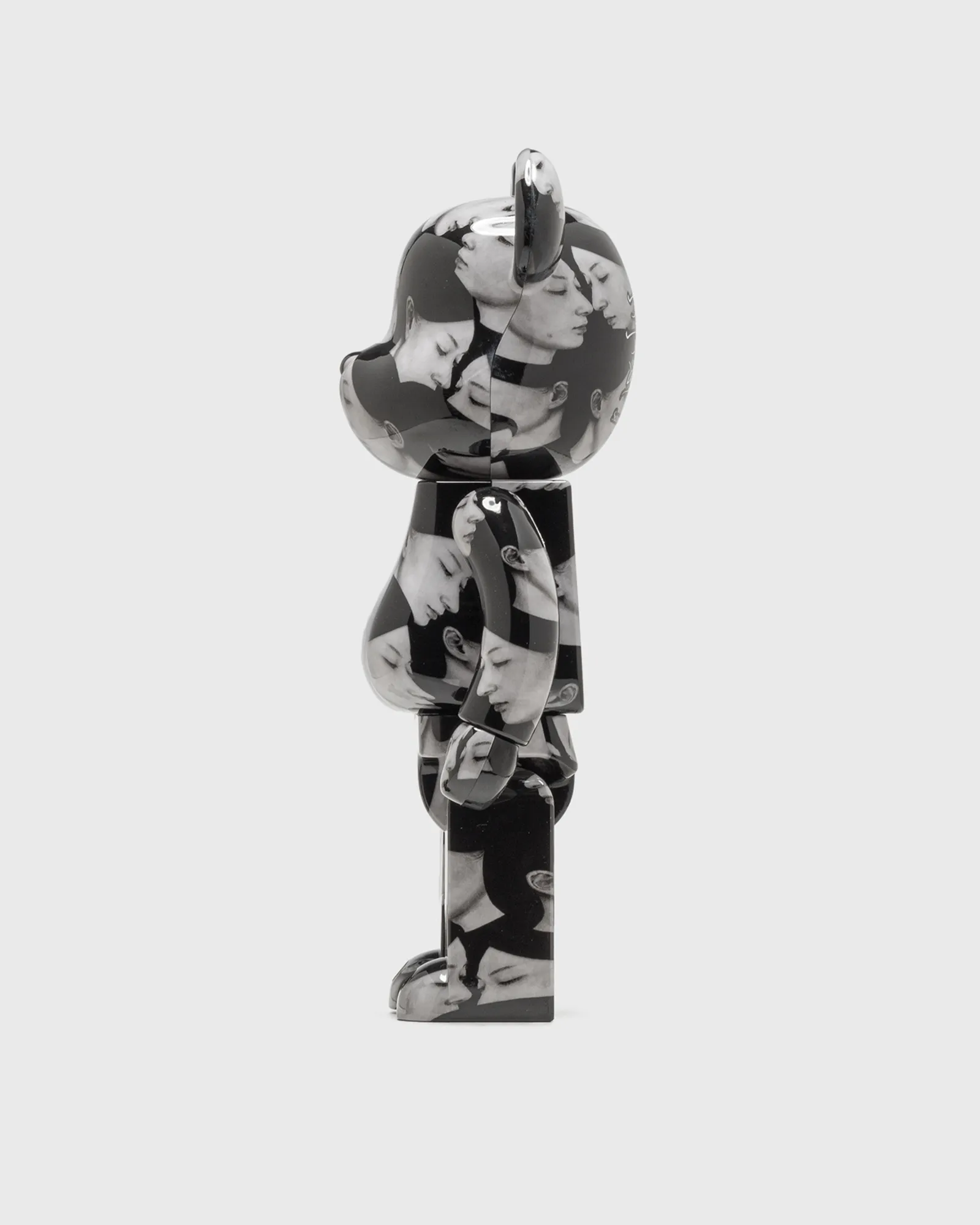 MEDICOM BEARBRICK 1000% BLACK SCANDAL MULTIPLE SELVES