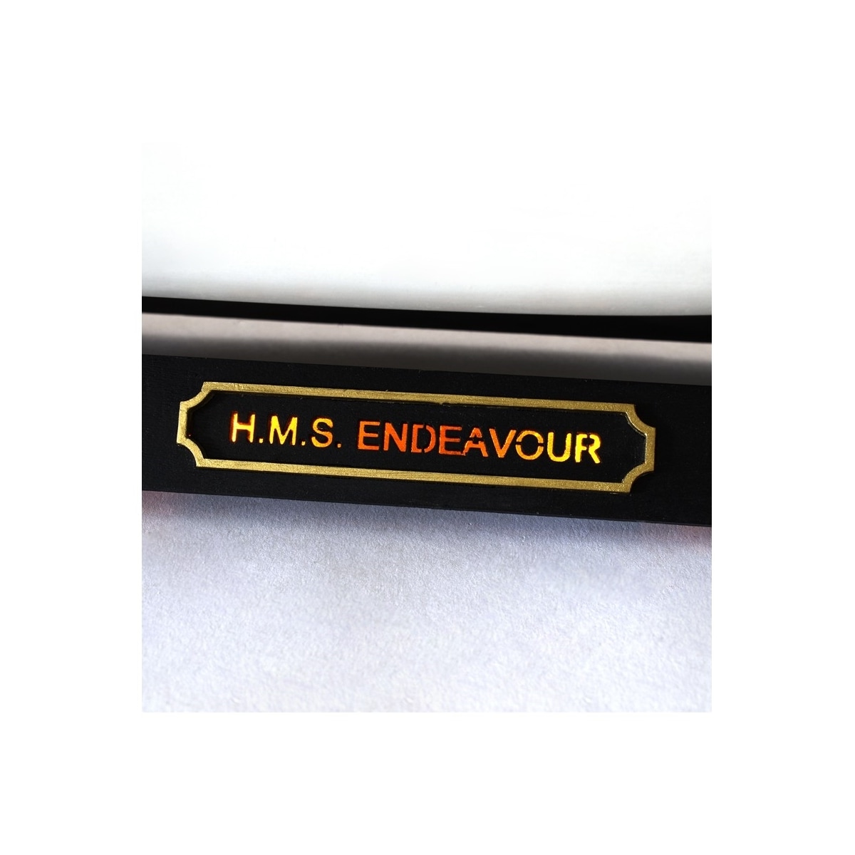 Artesania Latina - HMS Endeavour