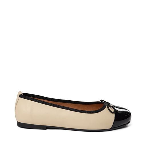 Pavement Lucy Ballerinasko, Beige/Black Patent, 38