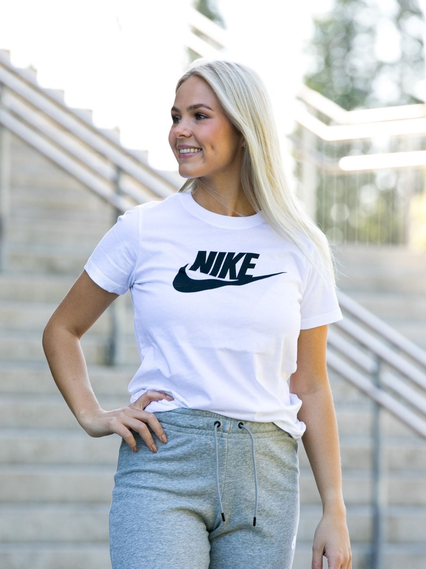 Essential Tee