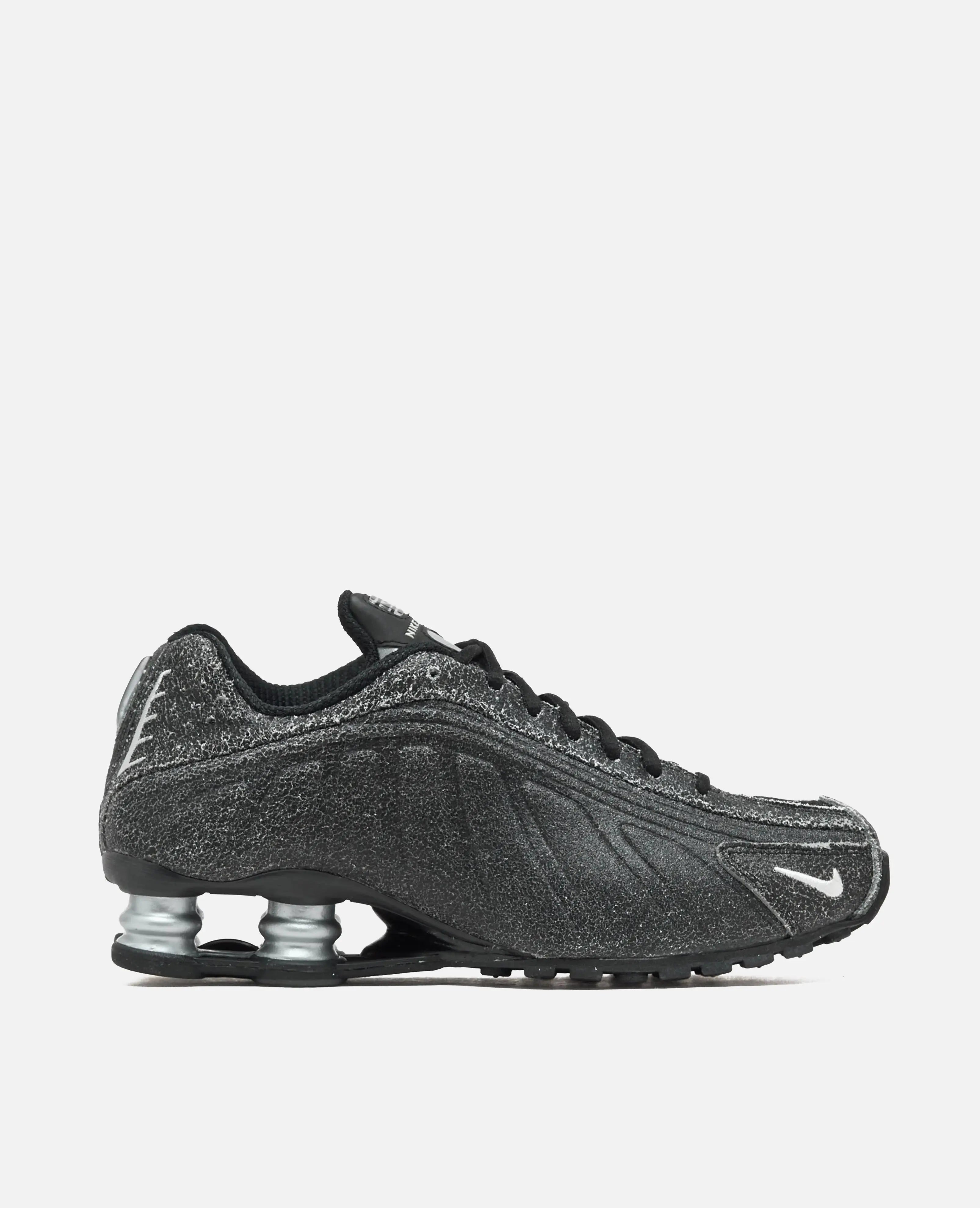 Nike Shox R4 QS (Black/Sail-LT Smoke Grey-Metallic Silver)