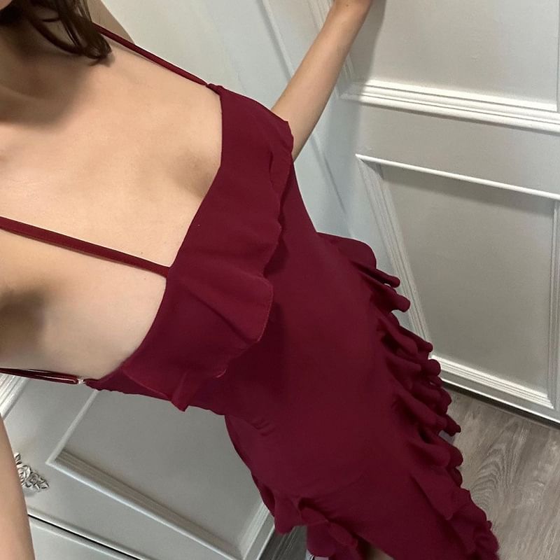 Sugarcoat - Spaghettibandjes, effen, geplooide mesh maxi-jurk met split